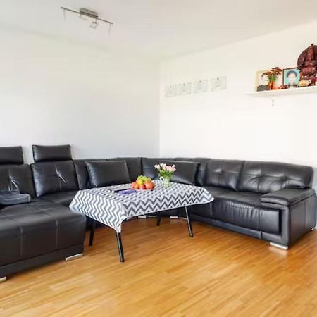 Privat Zimmer Richtung Messe Ганновер Экстерьер фото