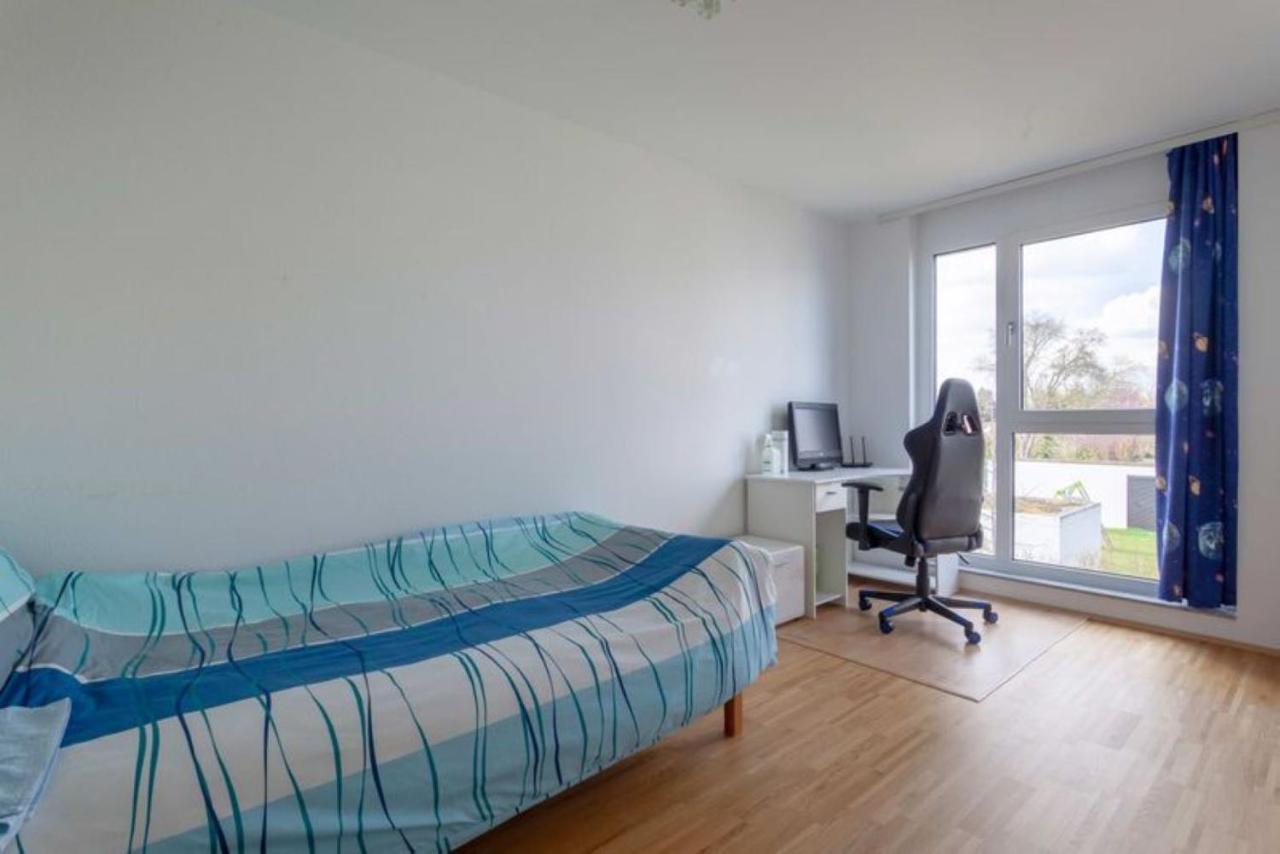 Privat Zimmer Richtung Messe Ганновер Экстерьер фото